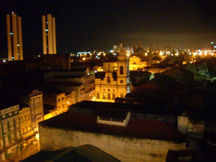O Roof Tebas oferecia bela vista da cidade e nenhuma segurança para seus frequentadores- foto capturada na página da boate no Facebook