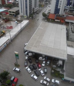 Ernesto de Paula Santos, acesso do Aeroporto para Boa Viagem - @marciolmenezes/JC Trânsito