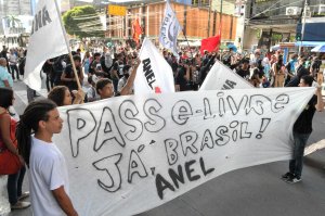 7 Protesto Passe livre  dos Estudantes do Recife PE 21 08 13