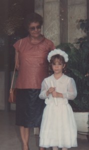 Mamãe com Carol, na formatura da pré-escola