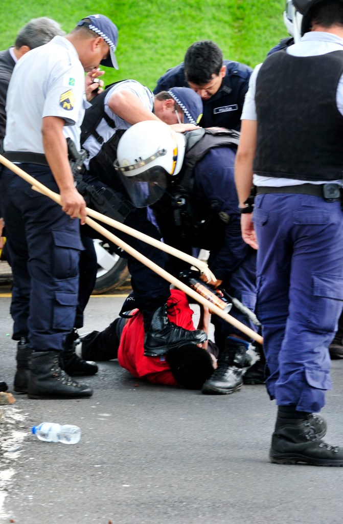 ZR_Manifestacao-CUT-em-Brasilia1507042015