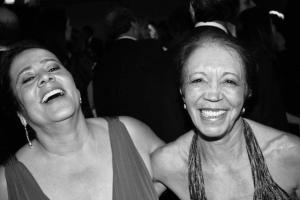 Zeíca e Euzinha nos divertindo em festa de casamento em família - Foto: Clarice Malaco