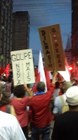 Quem tem memória, repudia o golpe