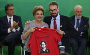 Brasília- DF 22-03-2016 Presidenta Dilma Encontro com Juristas pela Legalidade e em Defesa da Democracia. Foto: Lula Marques/ Agência PT