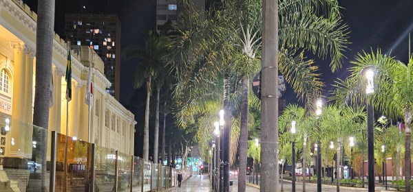 Av Augusto de Lima, em frente ao Minascentro e ao Mercado Central, Belo Horizonte - Foto: Sulamita Esteliam
